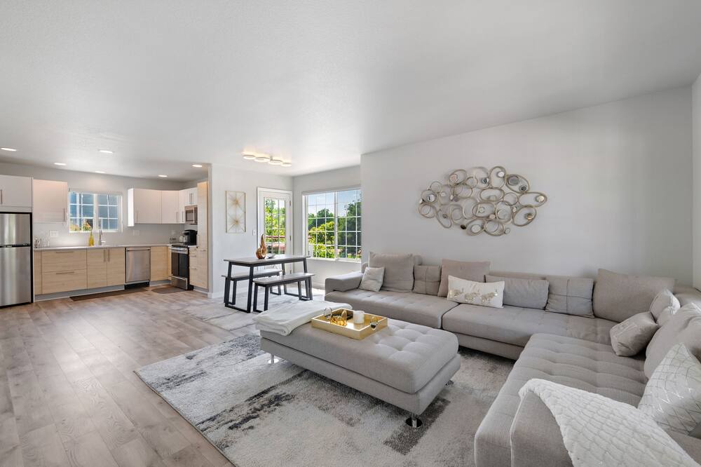 Photo of Livingroom in Greeley