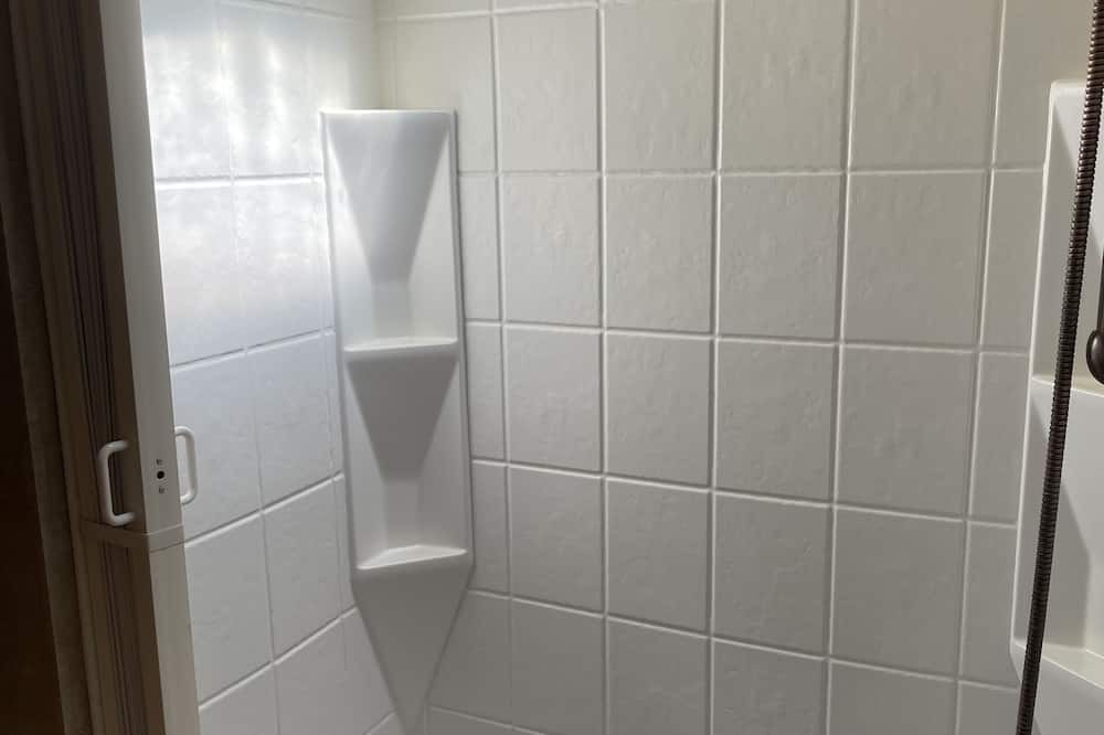 Photo of Bathroom in Aztec