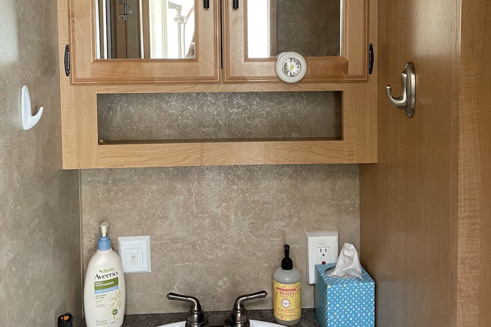 Photo of Bathroom in Aztec