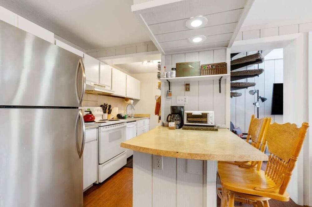 Photo of Kitchen in Dunkin Hill