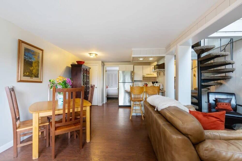 Photo of Livingroom in Dunkin Hill