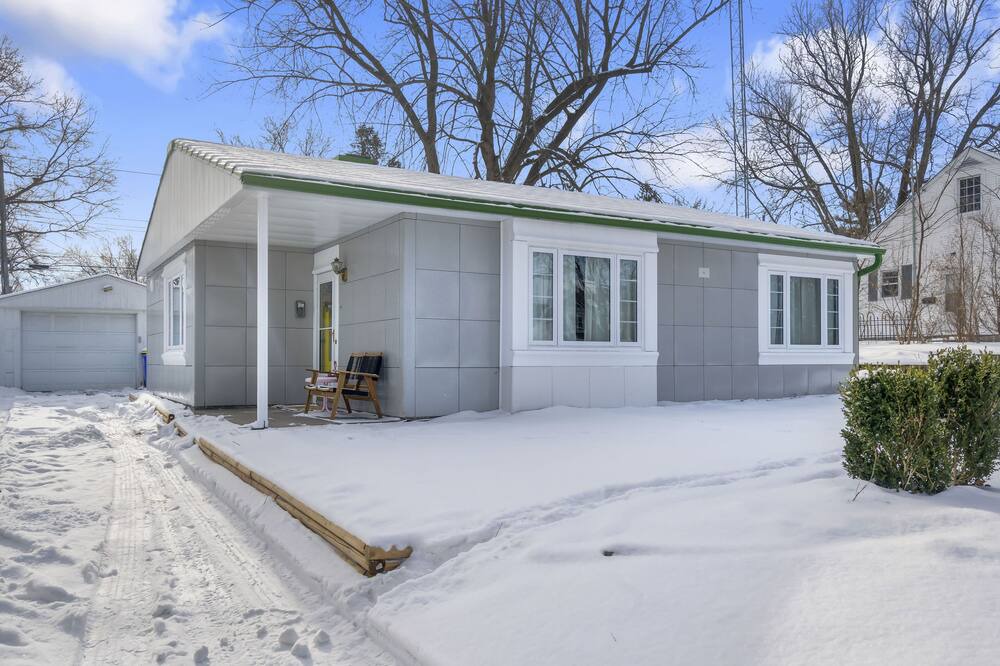 Photo of Outdoor in University Heights