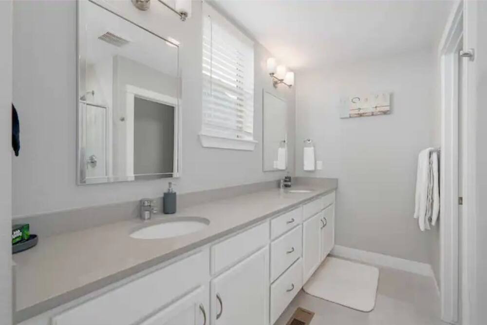 Photo of Bathroom in Northfield