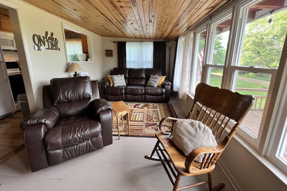 Photo of Livingroom in Neal