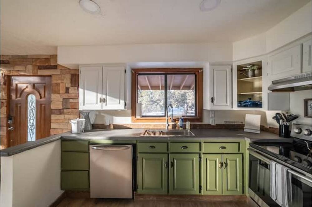 Photo of Kitchen in Central
