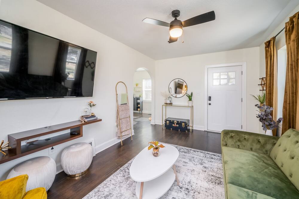 Photo of Livingroom in Wichita