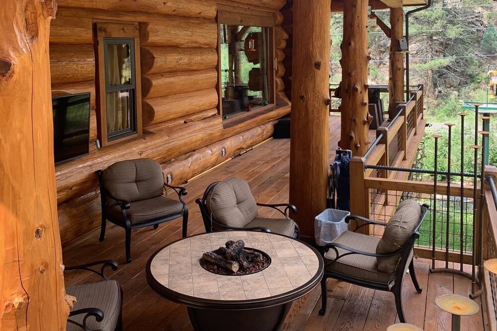 Photo of Outdoor in Pine
