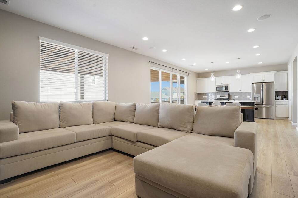Photo of Livingroom in Watkins