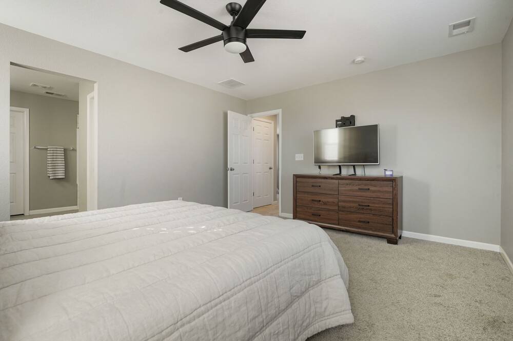 Photo of Bedroom in Watkins