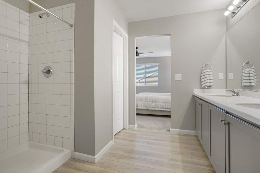 Photo of Bathroom in Watkins