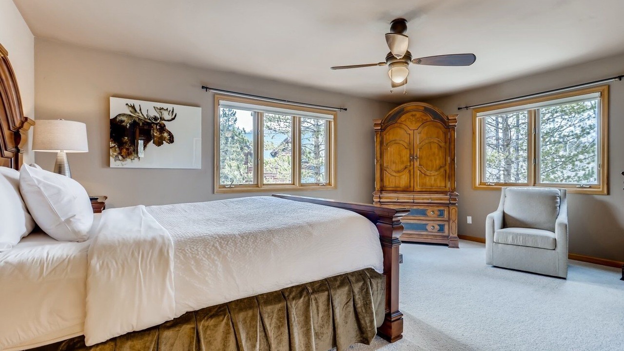 Photo of Bedroom in Three Peaks