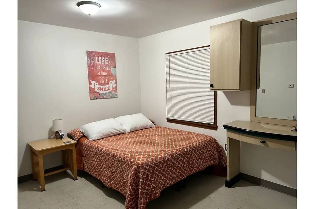 Photo of Bedroom in Topeka