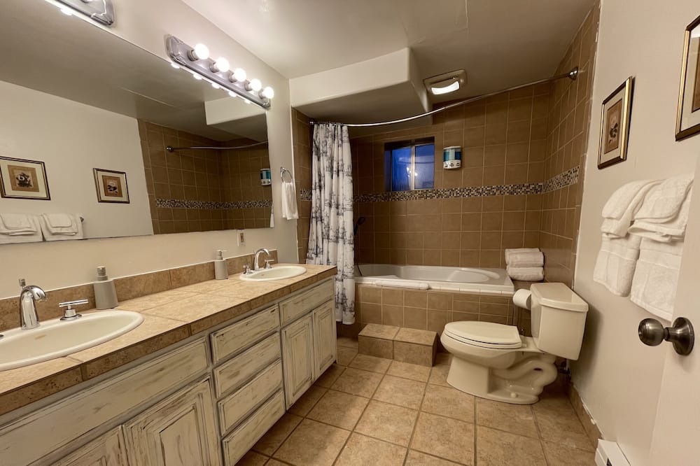 Photo of Bathroom in Star Valley Ranch