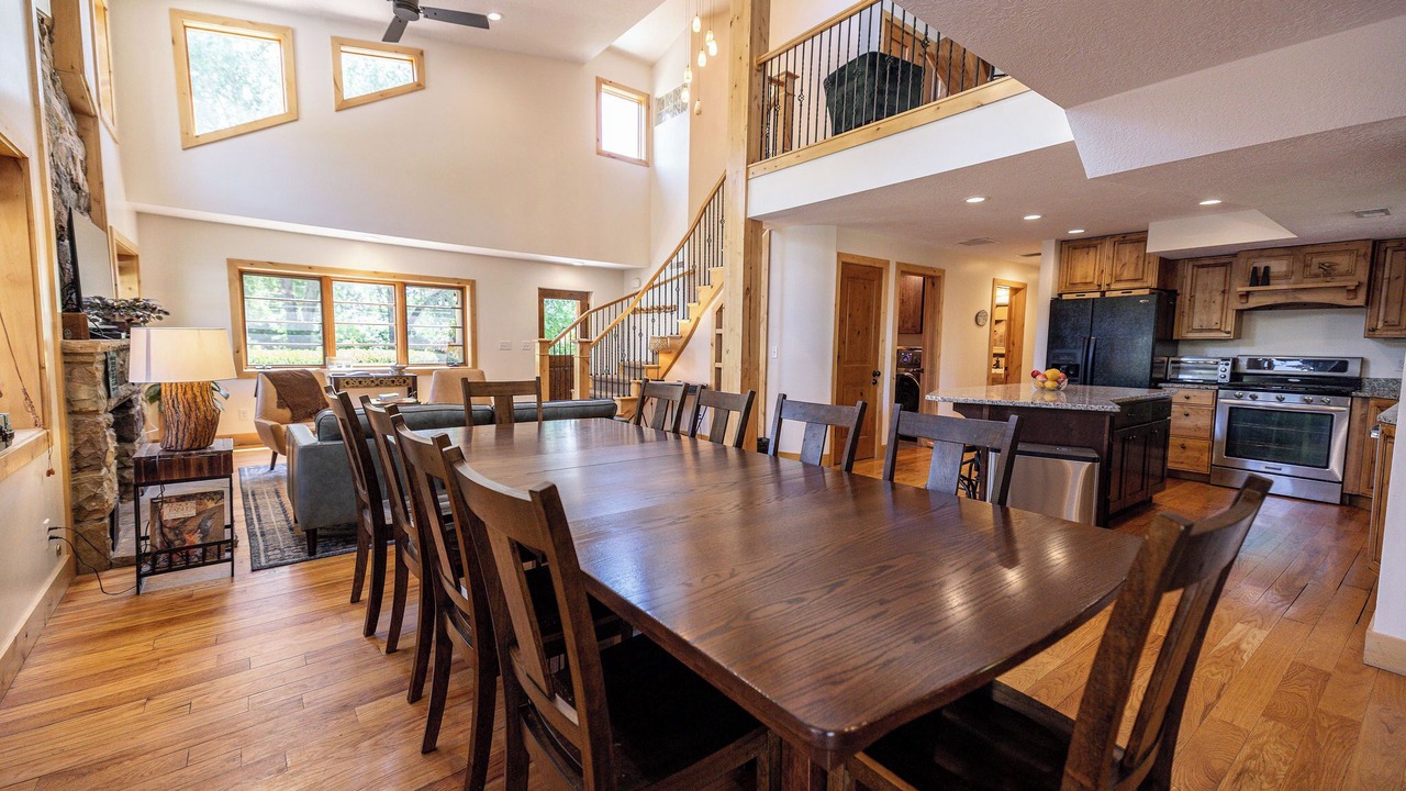 Photo of Livingroom in Holladay