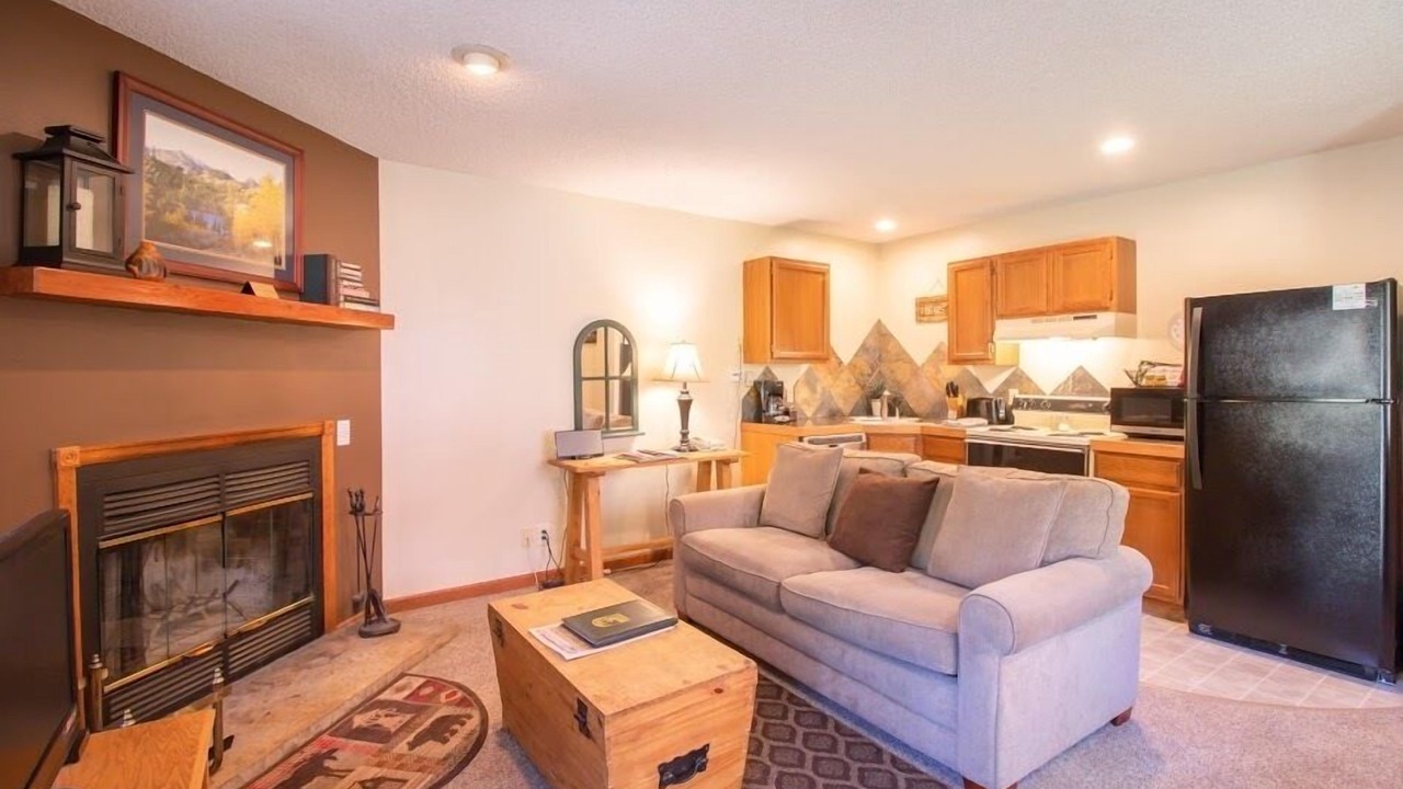 Photo of Livingroom in Estes Park