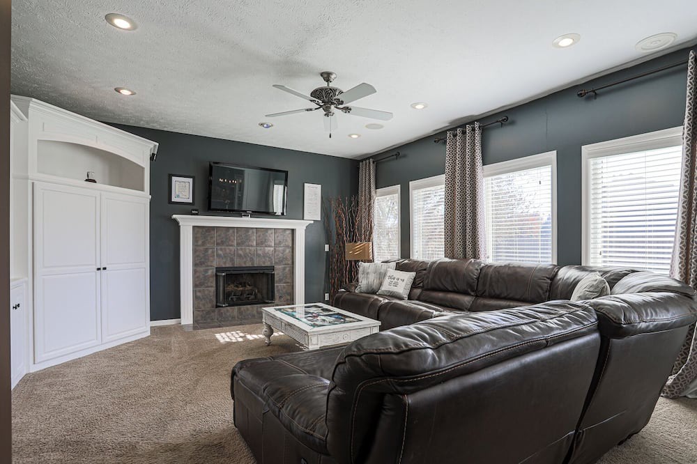 Photo of Livingroom in Omaha