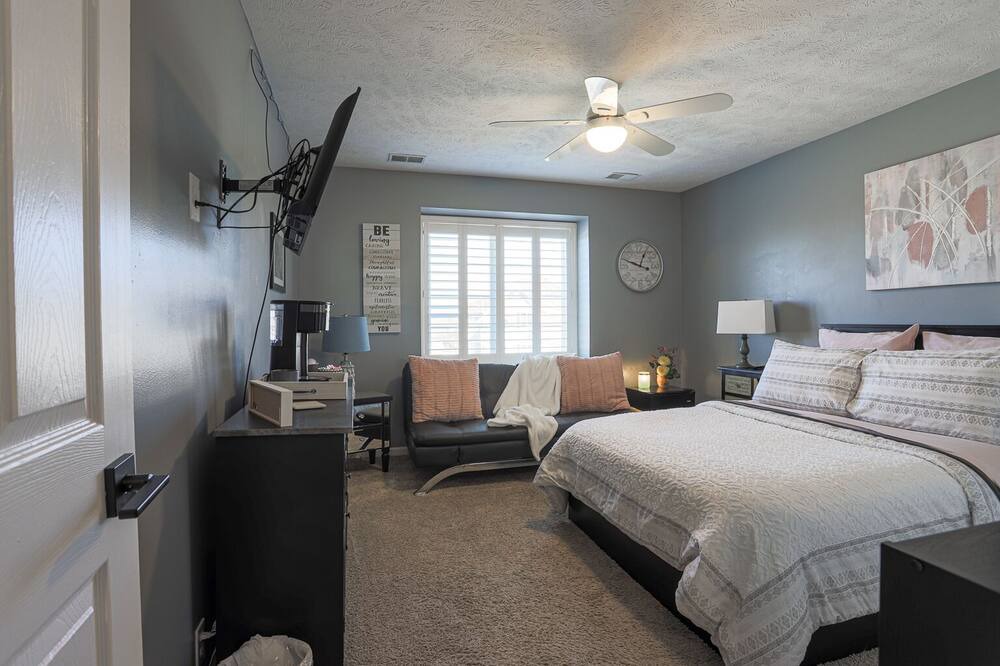 Photo of Bedroom in Omaha