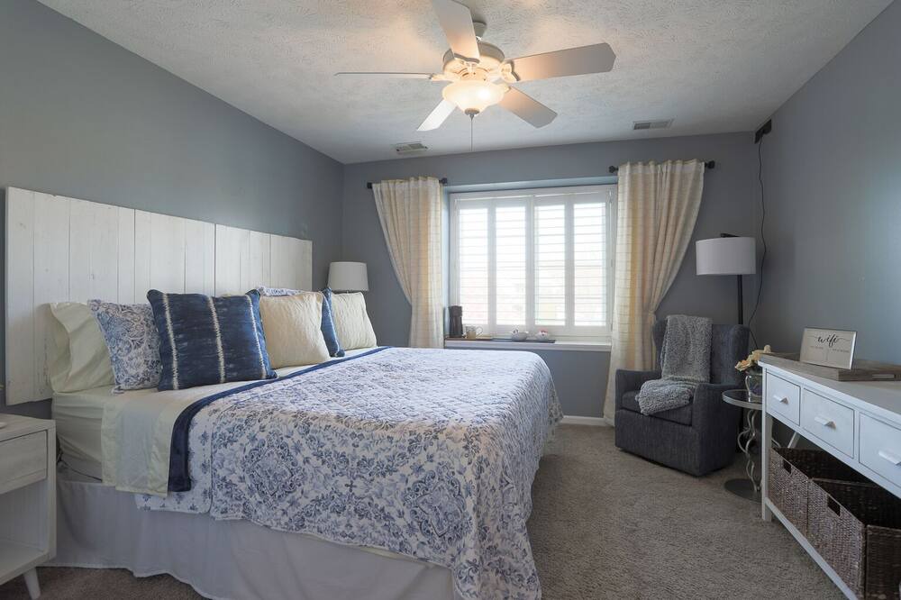 Photo of Bedroom in Omaha