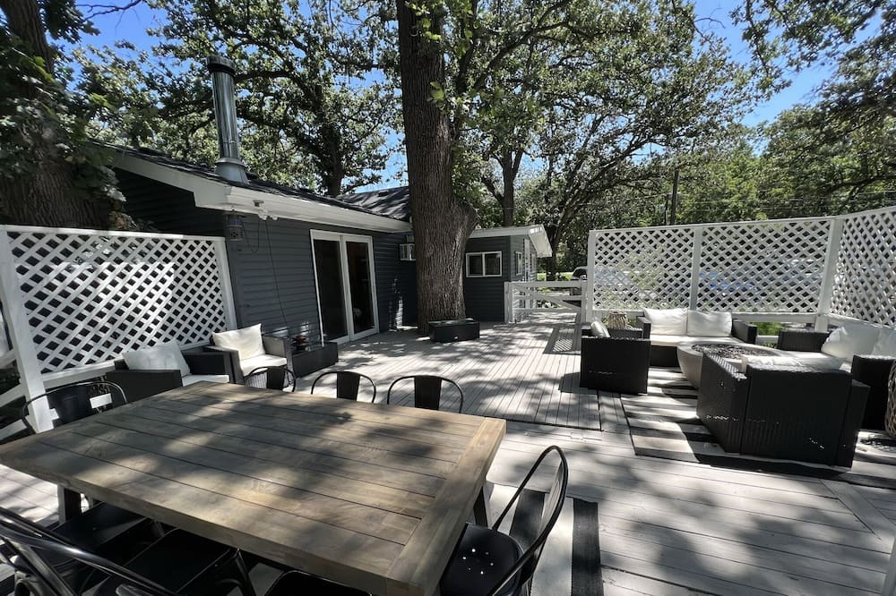 Photo of Outdoor in Martell