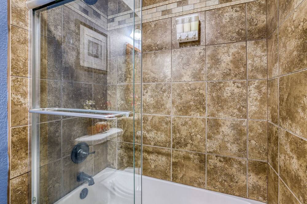 Photo of Bathroom in Wea