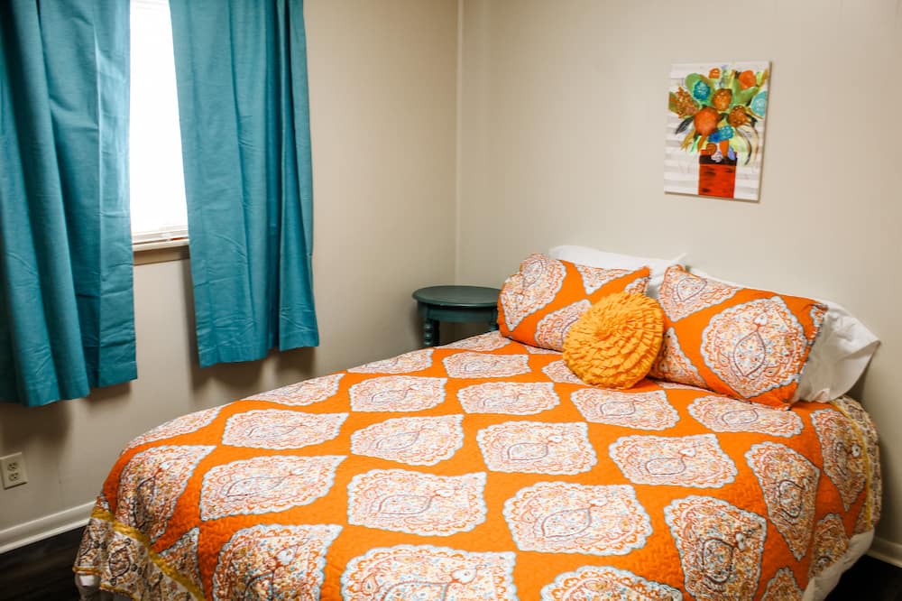 Photo of Bedroom in Ellsworth