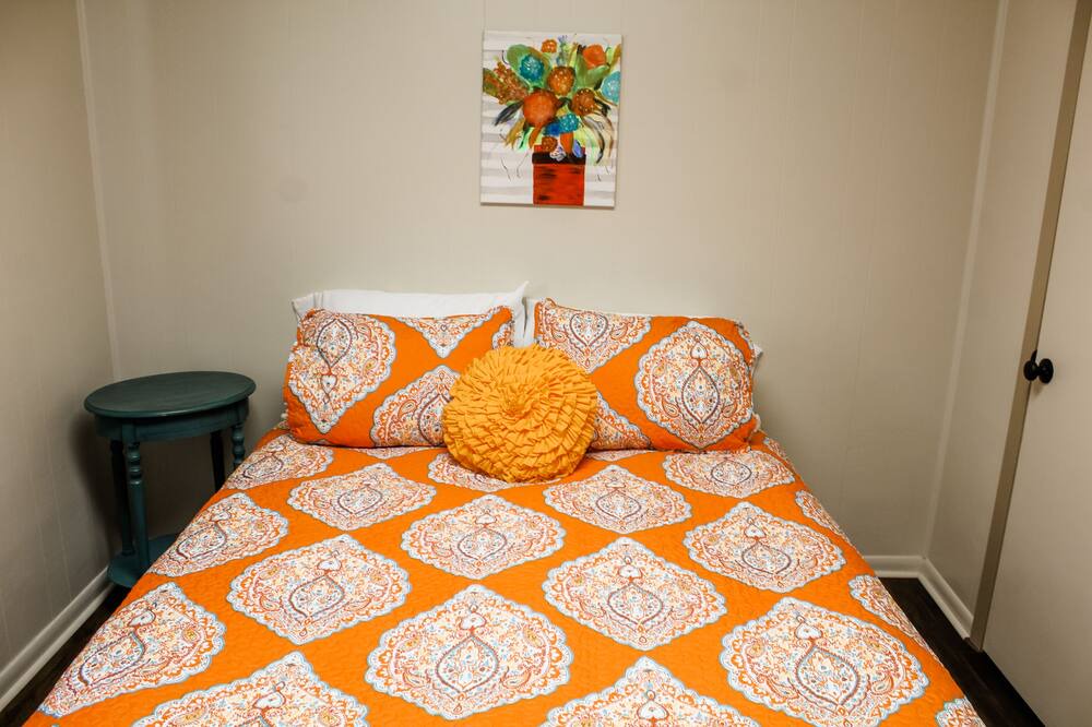 Photo of Bedroom in Ellsworth