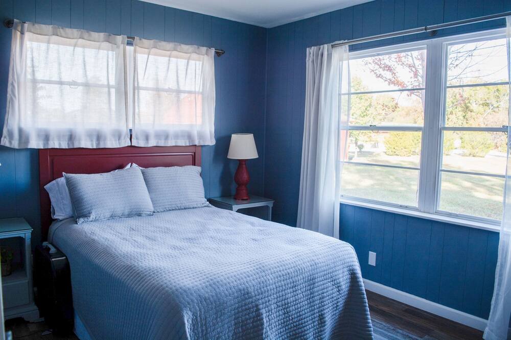 Photo of Bedroom in De Soto