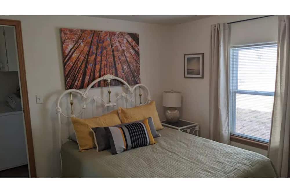 Photo of Bedroom in Lonergan