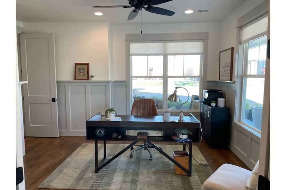 Photo of Livingroom in Broken Arrow
