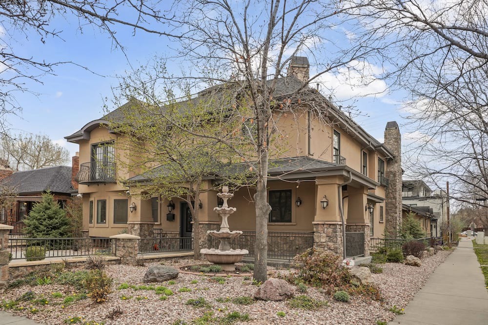 Photo of Outdoor in Hale