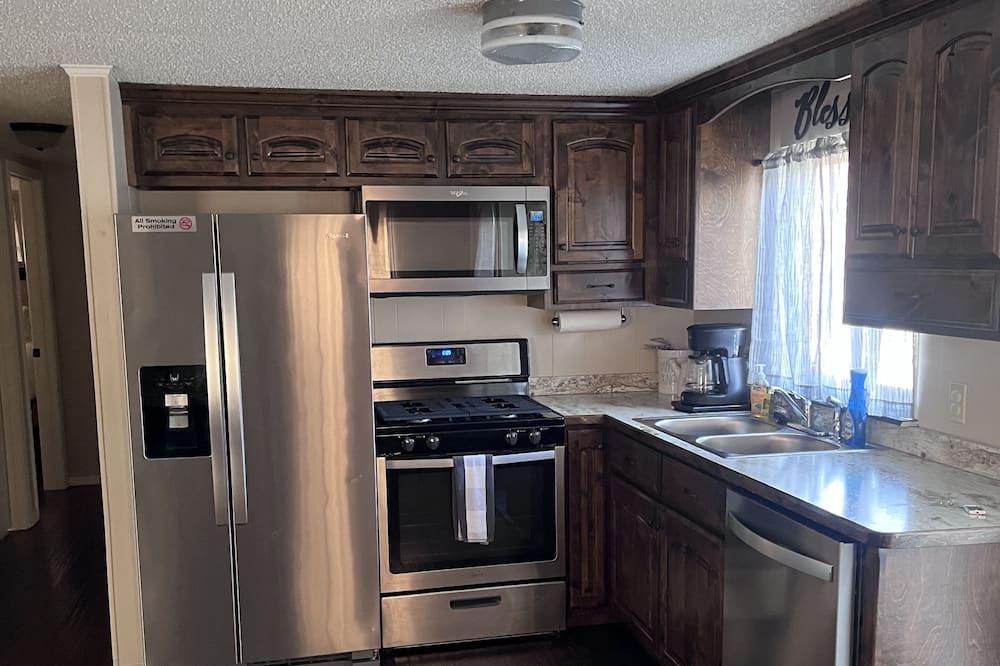 Photo of Kitchen in Webb City