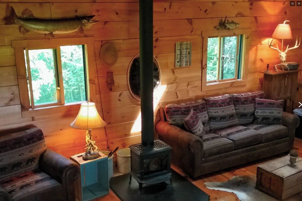 Photo of Livingroom in Waterville