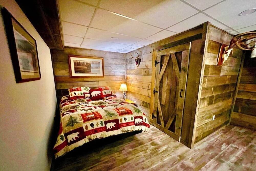 Photo of Bedroom in Waterville
