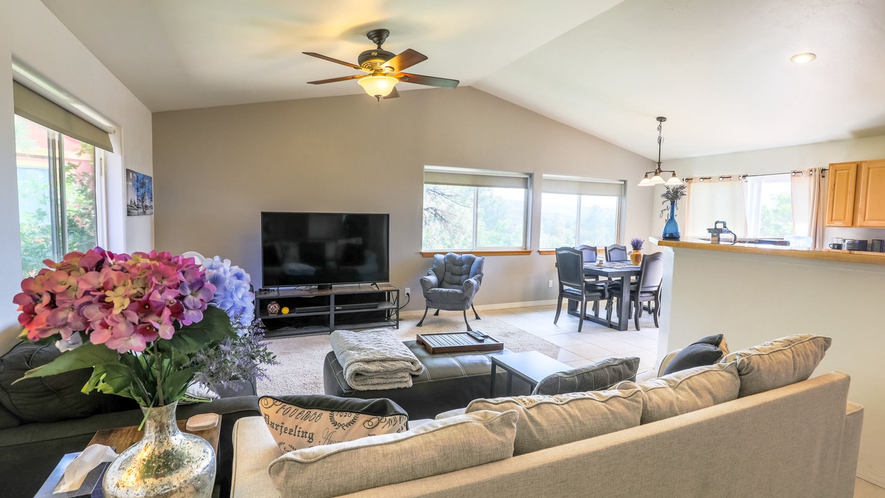 Photo of Livingroom in Durango West