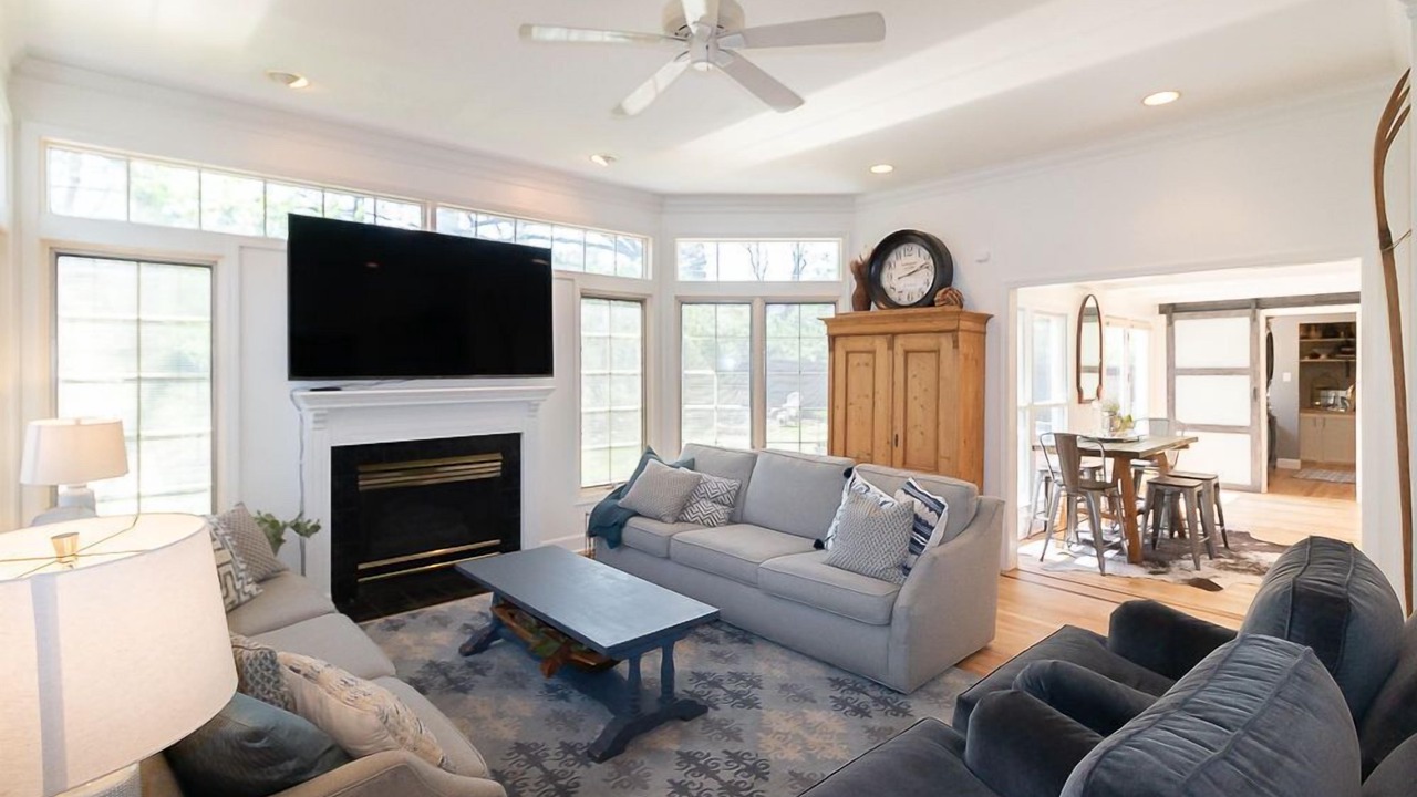 Photo of Livingroom in Topeka