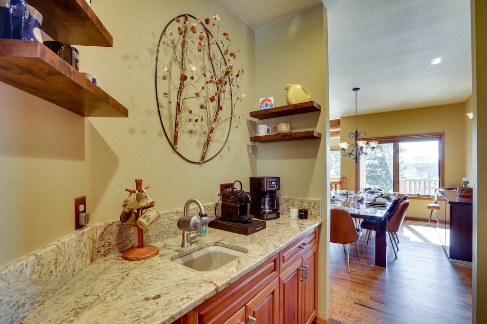 Photo of Kitchen in Hangen Ranch And M and B
