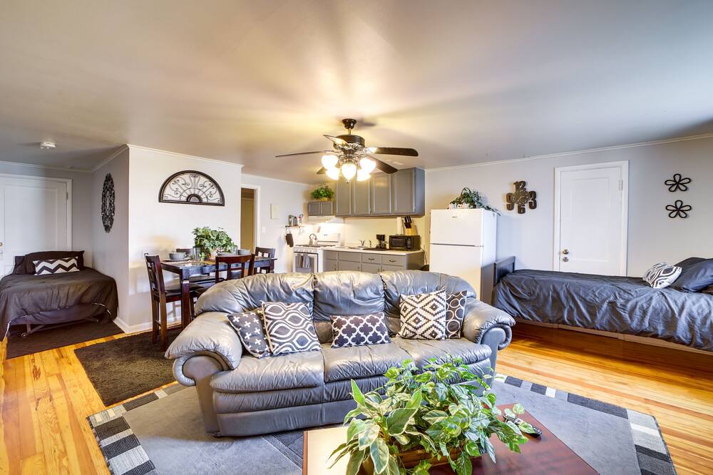 Photo of Livingroom in Sapulpa