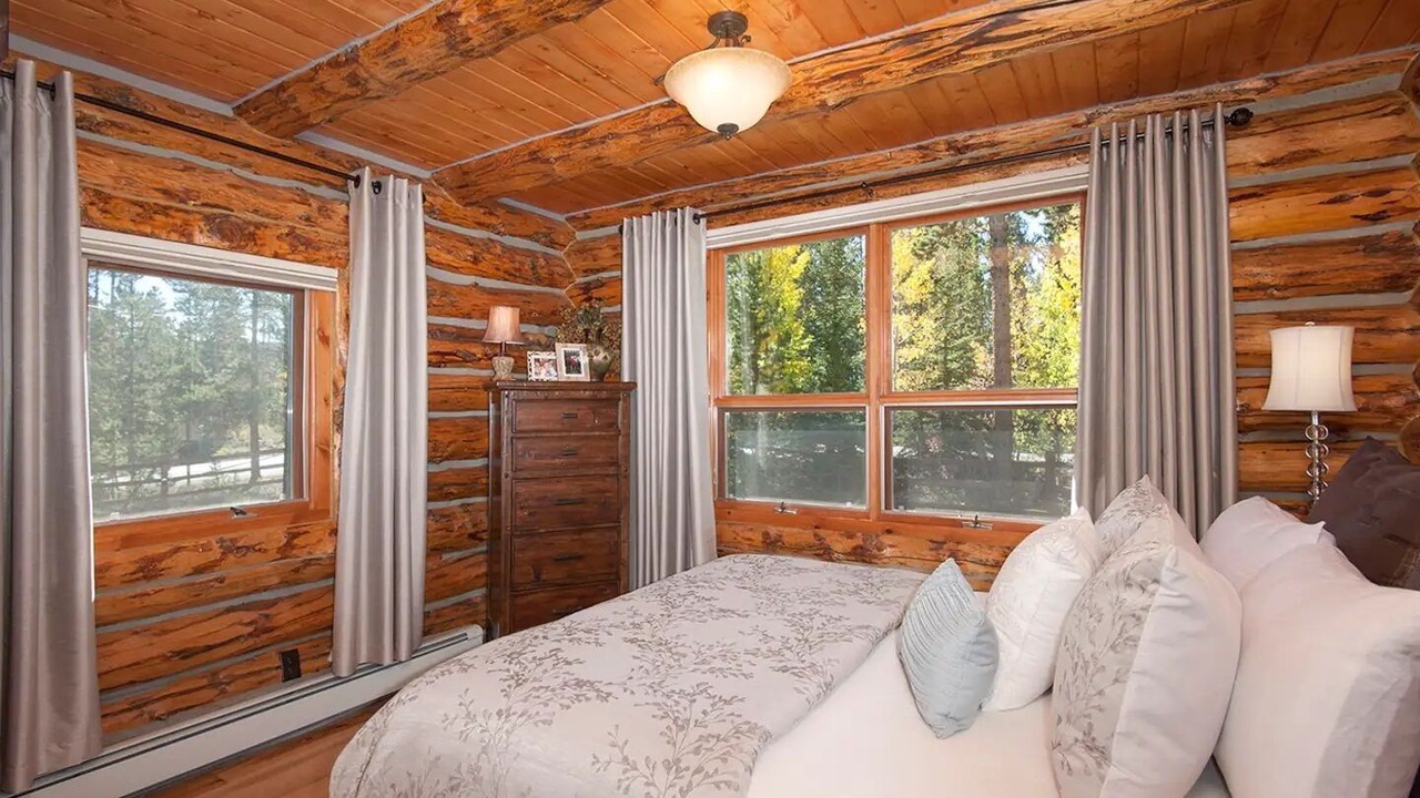 Photo of Bedroom in Breckenridge