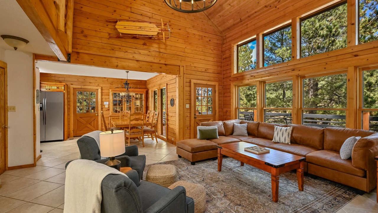 Photo of Livingroom in Angel Fire