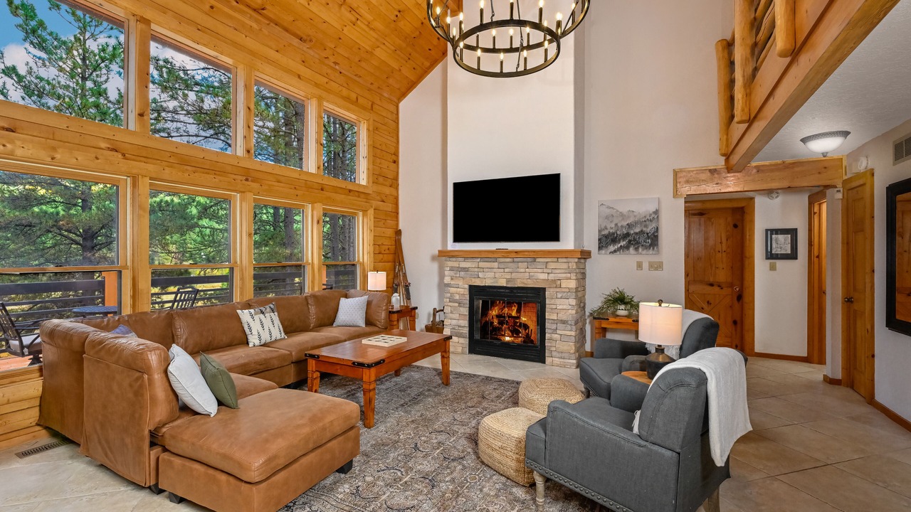 Photo of Livingroom in Angel Fire