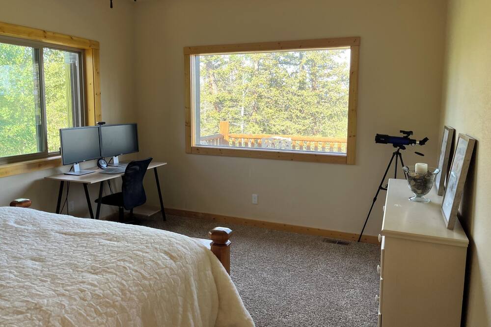 Photo of Bedroom in Indian Mountain