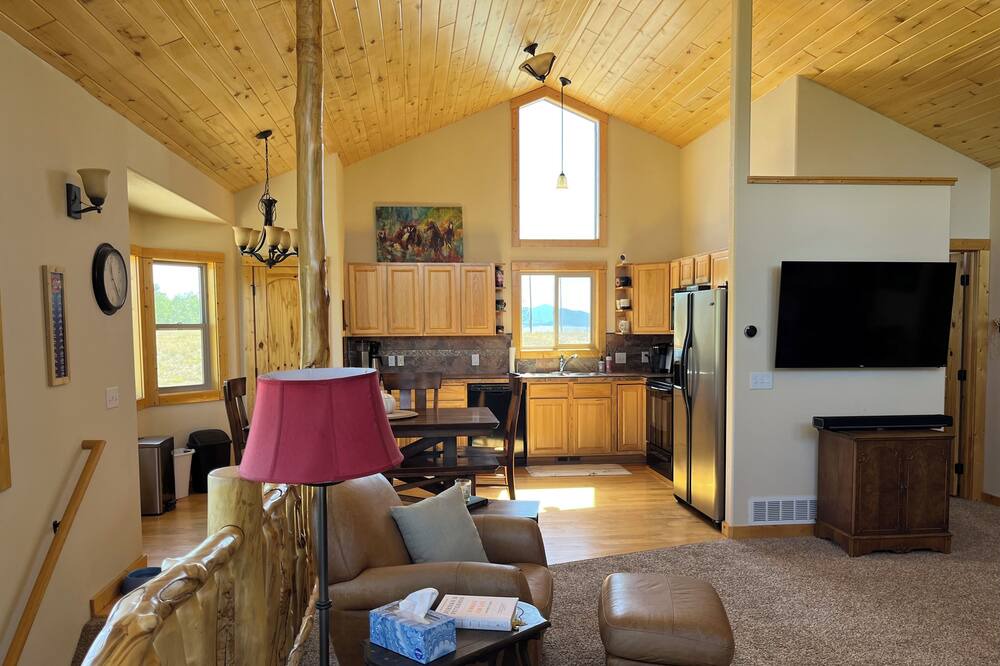 Photo of Livingroom in Indian Mountain