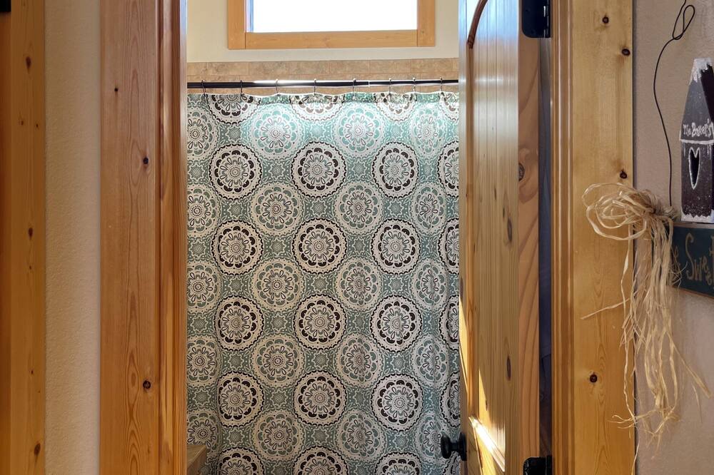Photo of Bathroom in Indian Mountain
