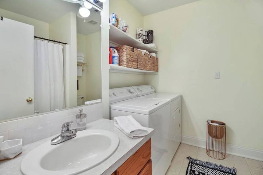 Photo of Bathroom in Parsons