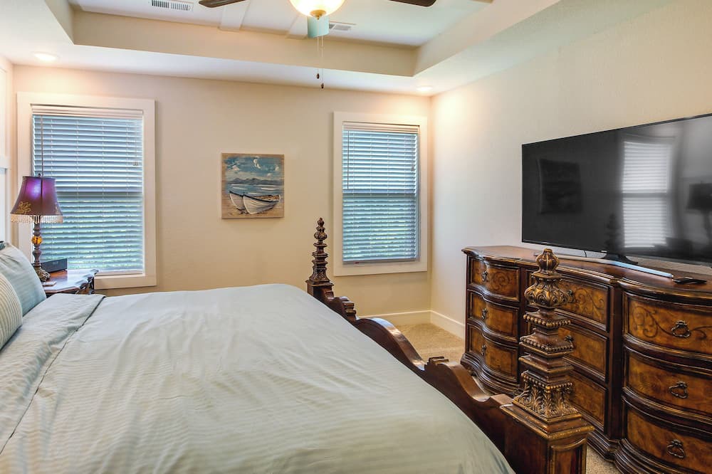 Photo of Bedroom in Waldron