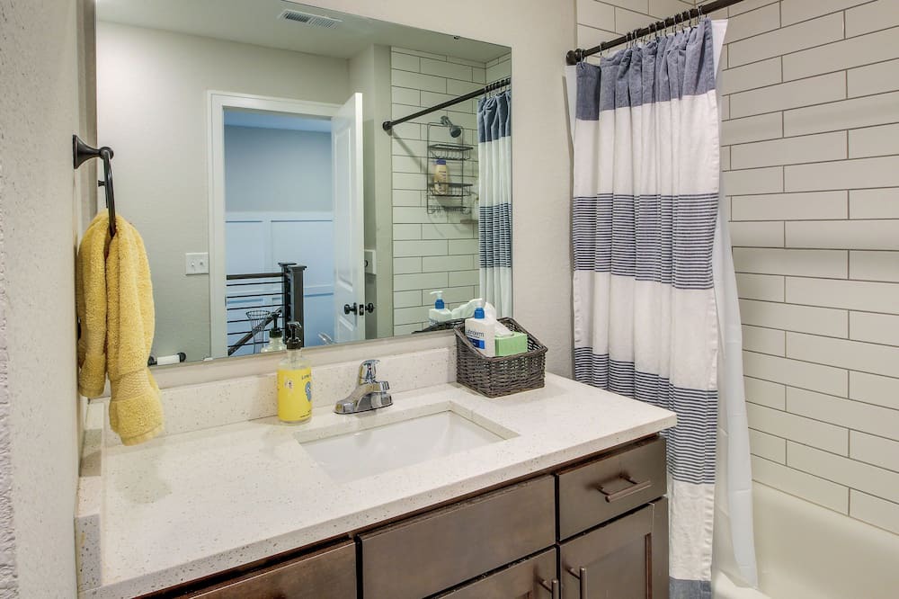 Photo of Bathroom in Waldron