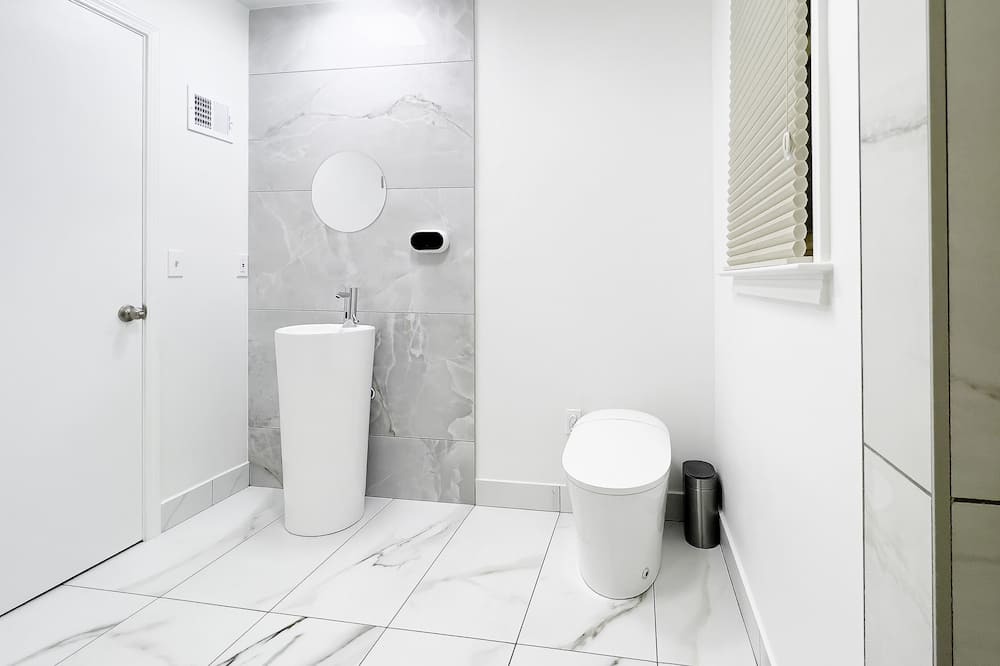 Photo of Bathroom in Overland Park