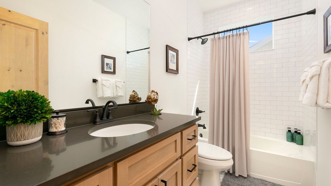 Photo of Bathroom in Centerra