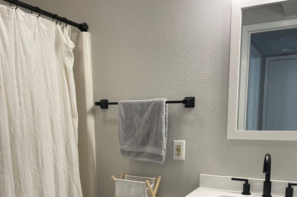 Photo of Bathroom in Weber