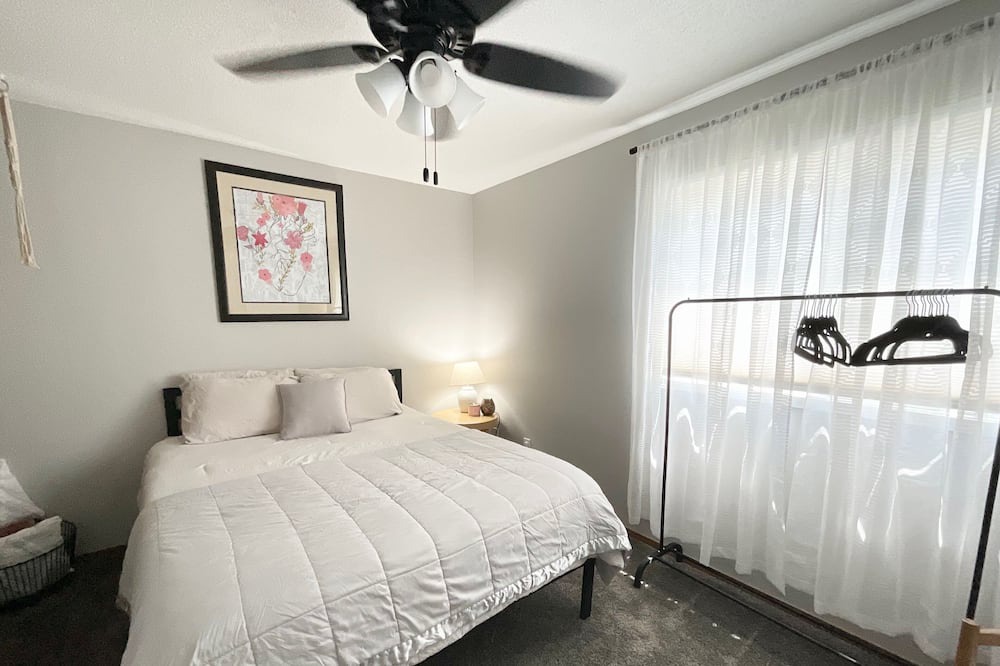 Photo of Bedroom in Weber